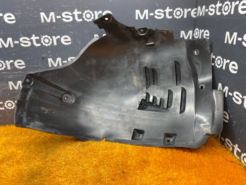 подкрылок, 3000 рублей, Красноярск