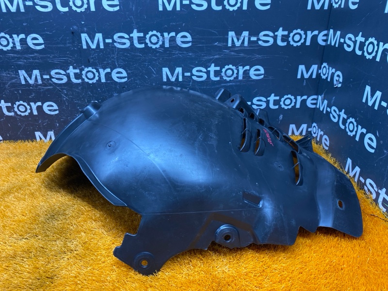 подкрылок, 3000 рублей, Красноярск