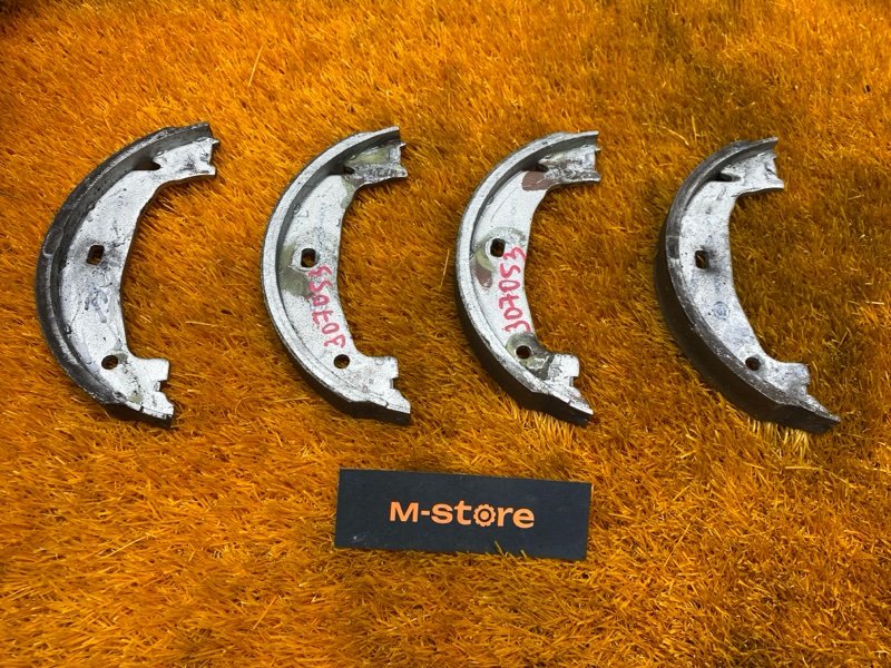 Колодки ручника, 500 рублей, Красноярск