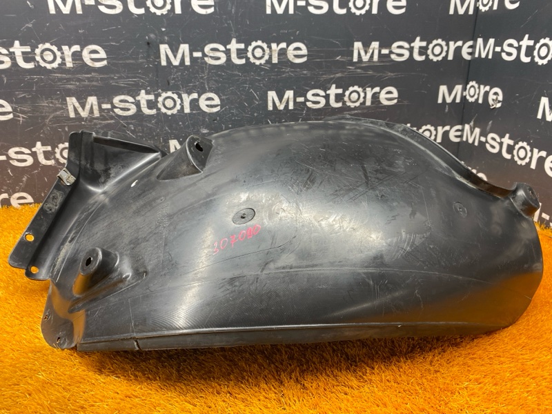 подкрылок, 600 рублей, Красноярск