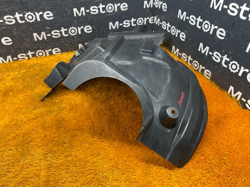 подкрылок, 3700 рублей, Красноярск