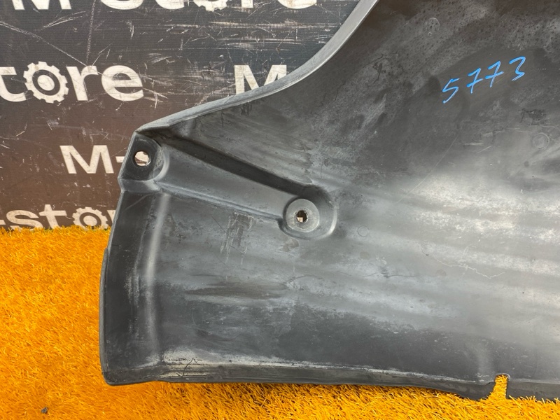 подкрылок, 3000 рублей, Красноярск