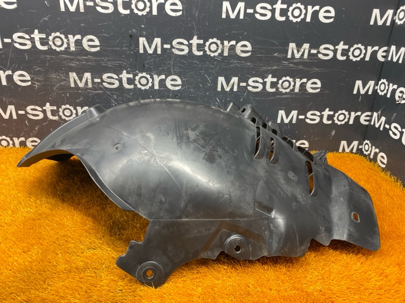 подкрылок, 3000 рублей, Красноярск