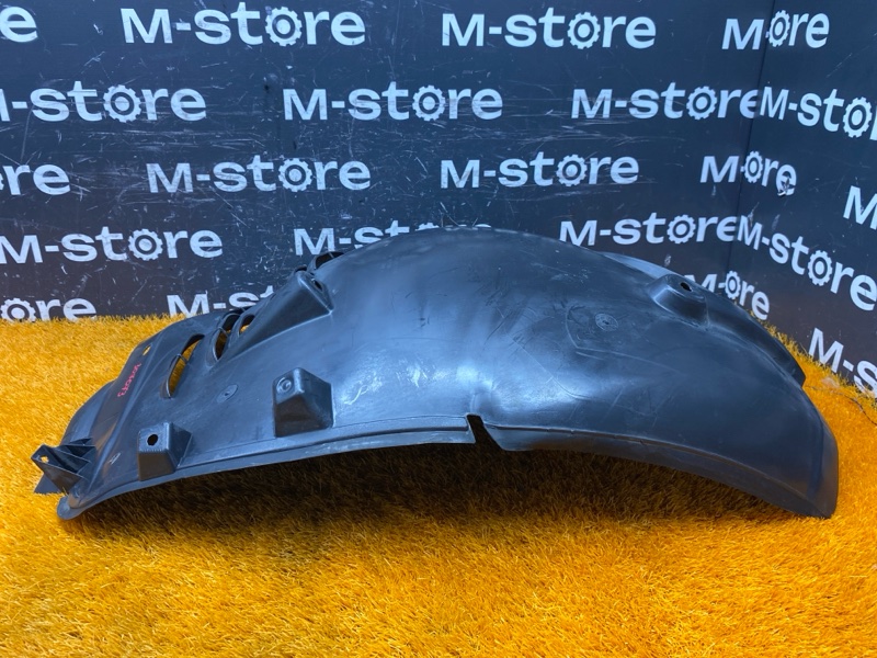 подкрылок, 3000 рублей, Красноярск