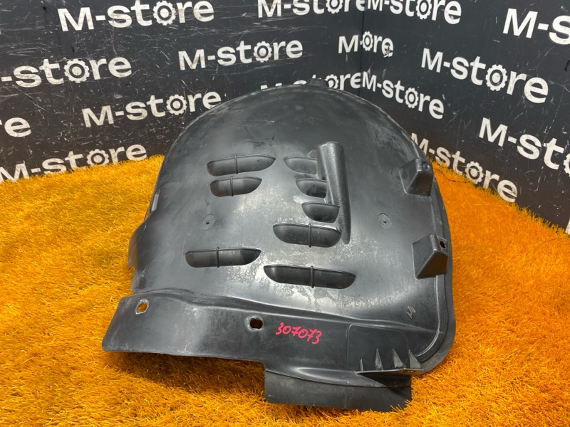 подкрылок, 3000 рублей, Красноярск