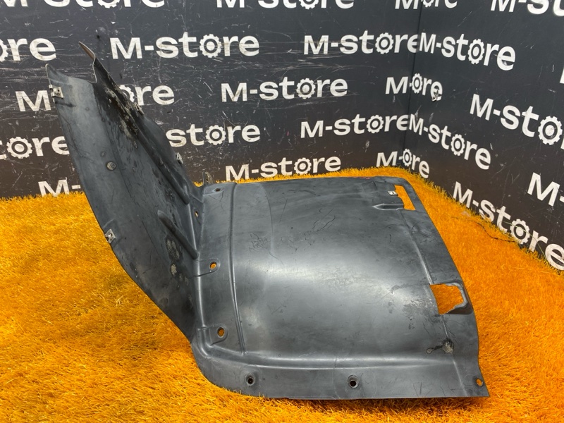 подкрылок, 2500 рублей, Красноярск