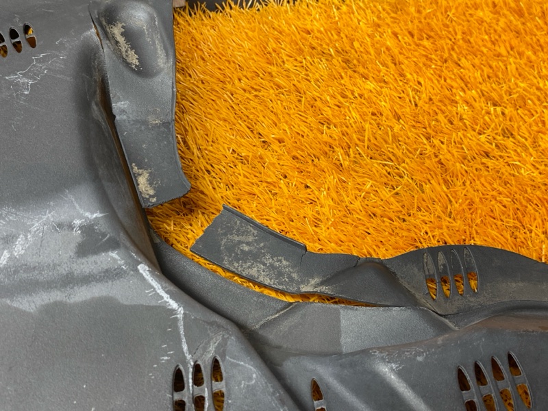 решетка под лобовое стекло, 300 рублей, Красноярск