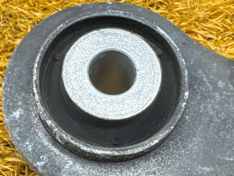 Рычаг подвески верхний, 500 рублей, Красноярск