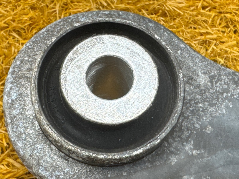 Рычаг подвески верхний, 500 рублей, Красноярск