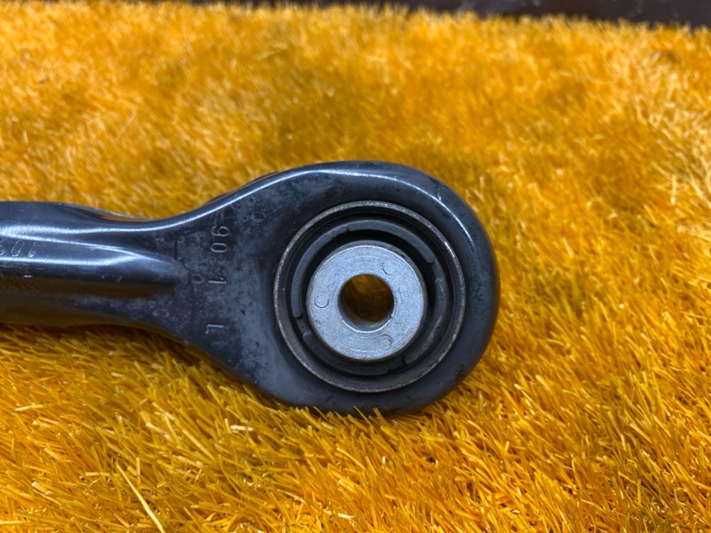 Рычаг подвески верхний, 1000 рублей, Красноярск