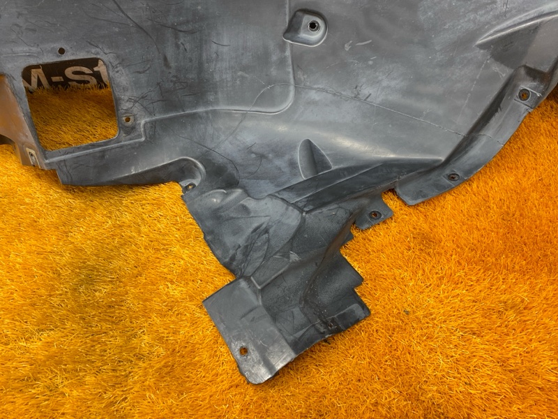 подкрылок, 5000 рублей, Красноярск