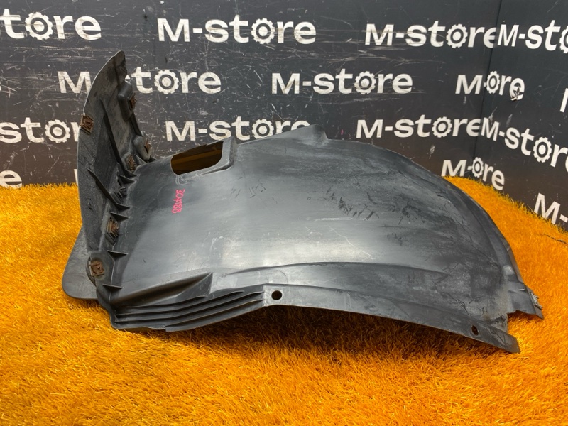 подкрылок, 2000 рублей, Красноярск