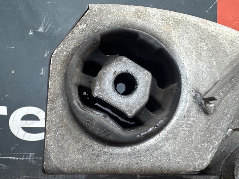 Балка поперечная (подрамник), 1200 рублей, Красноярск