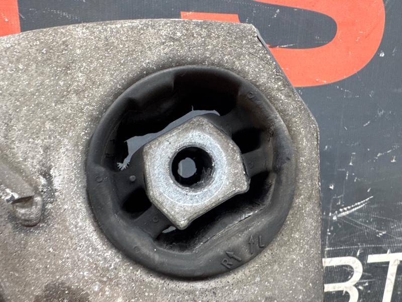 Балка поперечная (подрамник), 1200 рублей, Красноярск