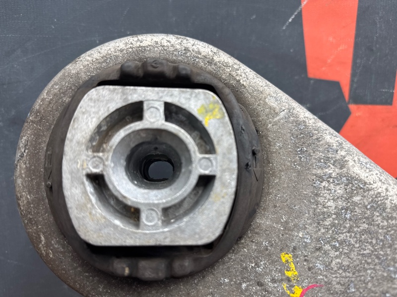 Балка поперечная (подрамник), 1200 рублей, Красноярск