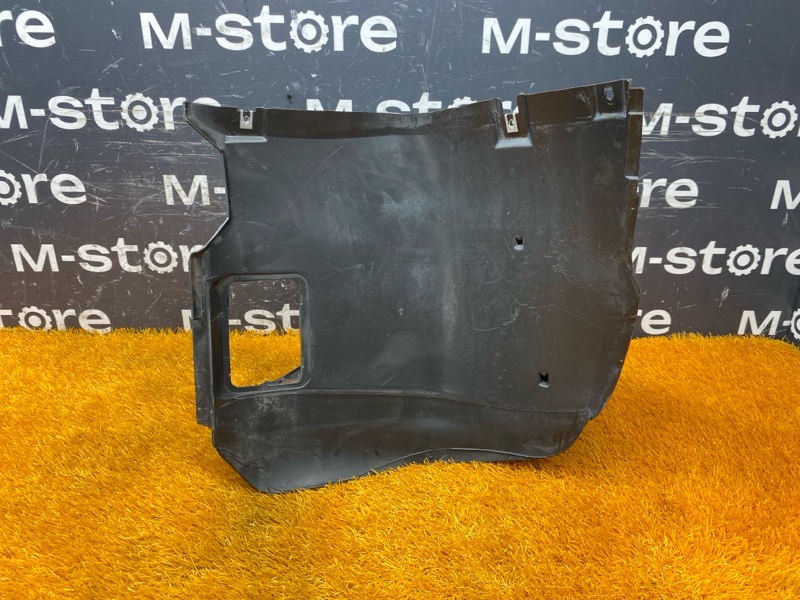 подкрылок, 3000 рублей, Красноярск