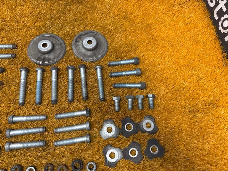 Болты и гайки задней подвески, 800 рублей, Красноярск