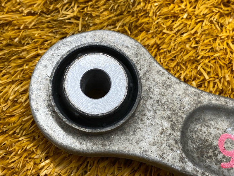 Рычаг подвески верхний, 500 рублей, Красноярск