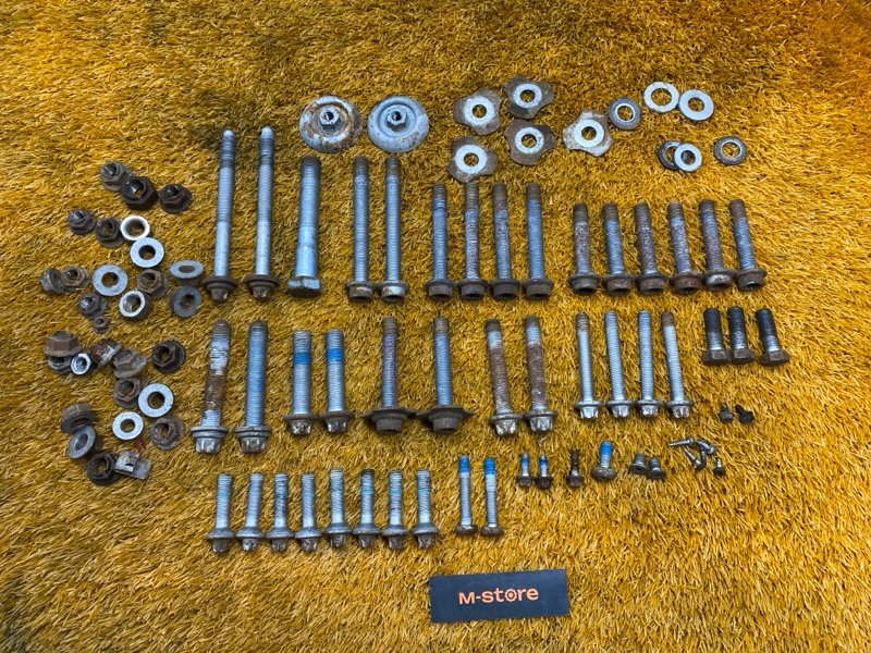 Болты и гайки задней подвески, 800 рублей, Красноярск