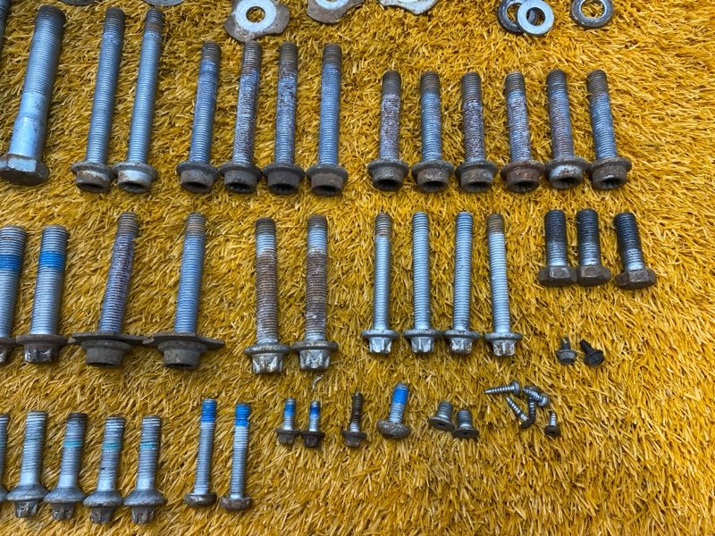 Болты и гайки задней подвески, 800 рублей, Красноярск