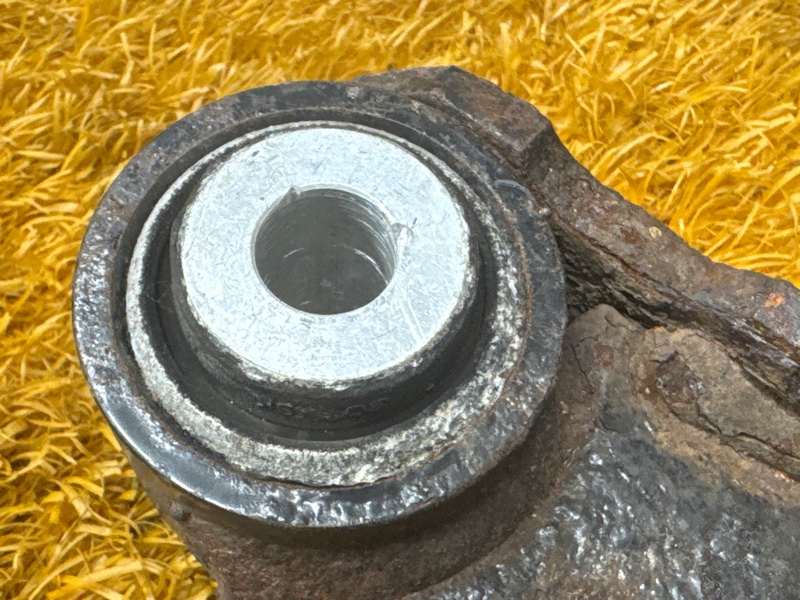 Рычаг подвески верхний, 1000 рублей, Красноярск