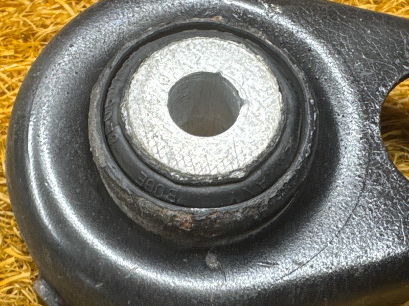 Рычаг подвески нижний, 1000 рублей, Красноярск