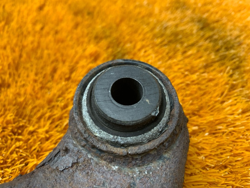 Рычаг подвески верхний, 500 рублей, Красноярск