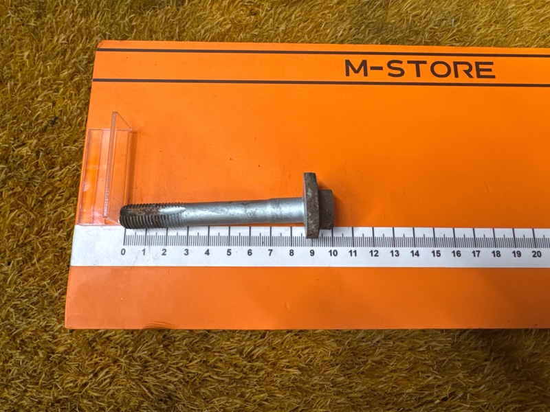 Болт развальный, 600 рублей, Красноярск