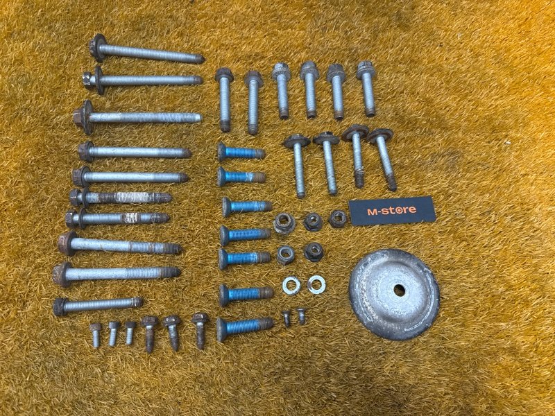 Болты и гайки задней подвески, 800 рублей, Красноярск