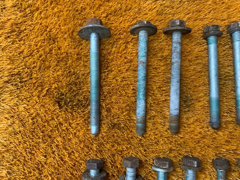 Болты и гайки задней подвески, 500 рублей, Красноярск