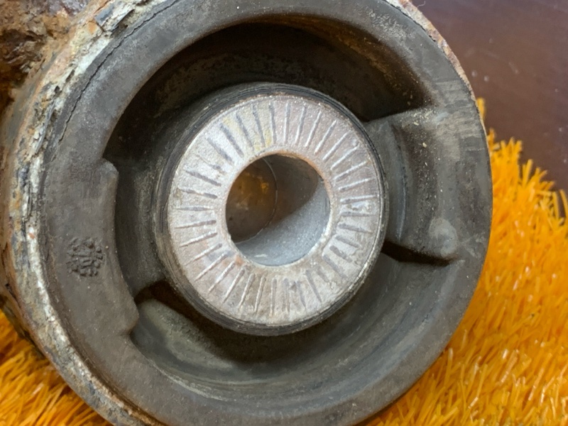 Балка поперечная (подрамник), 5000 рублей, Красноярск