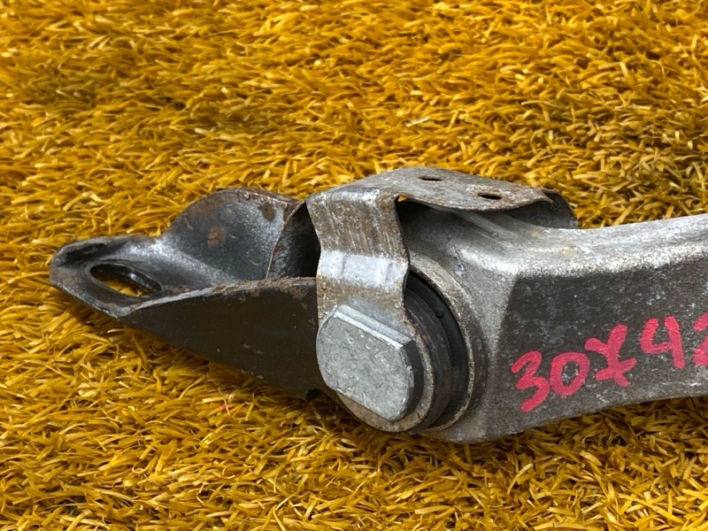 Рычаг подвески нижний, 1000 рублей, Красноярск