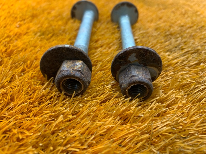 Болт развальный, 800 рублей, Красноярск