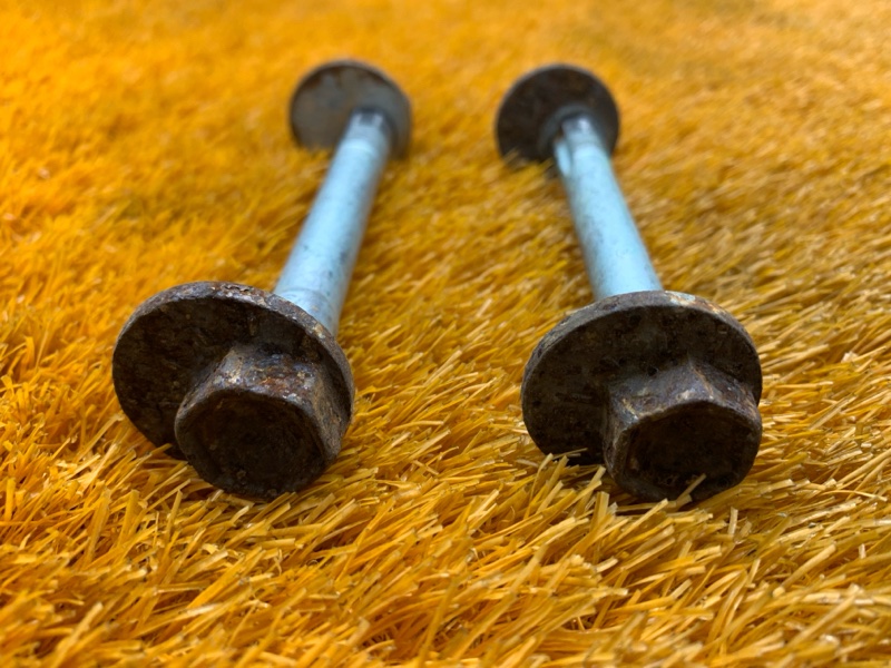 Болт развальный, 800 рублей, Красноярск