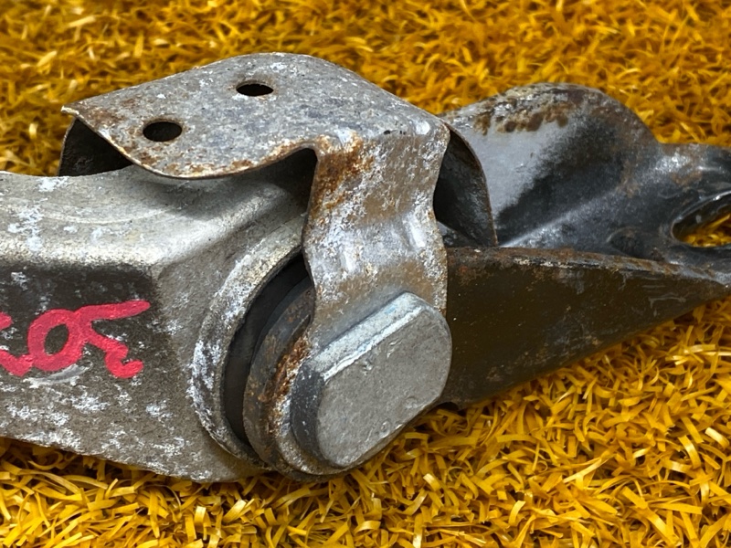 Рычаг подвески нижний, 1000 рублей, Красноярск