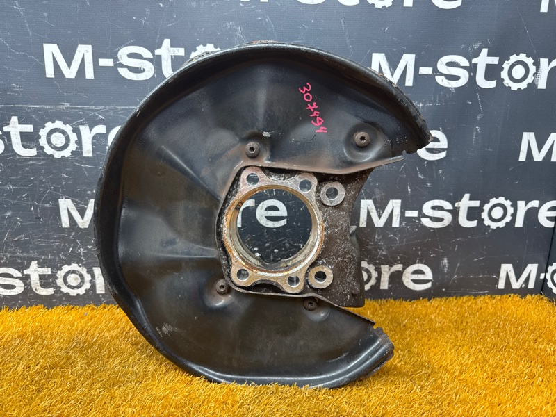 кулак поворотный, 1000 рублей, Красноярск