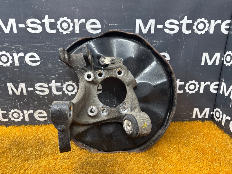 кулак поворотный, 1000 рублей, Красноярск