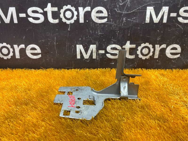 кронштейн помпы, 500 рублей, Красноярск