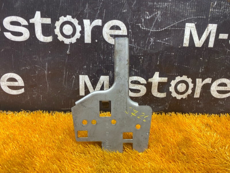 кронштейн помпы, 500 рублей, Красноярск