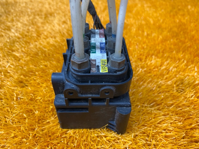 Блок клапанов пневмоподвески, 13500 рублей, Красноярск