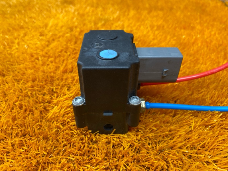 Блок клапанов пневмоподвески, 5000 рублей, Красноярск