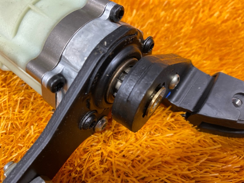 Мотор открывания багажника, 2600 рублей, Красноярск