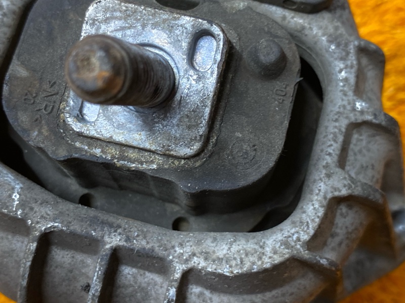 подушка двигателя, 1500 рублей, Красноярск