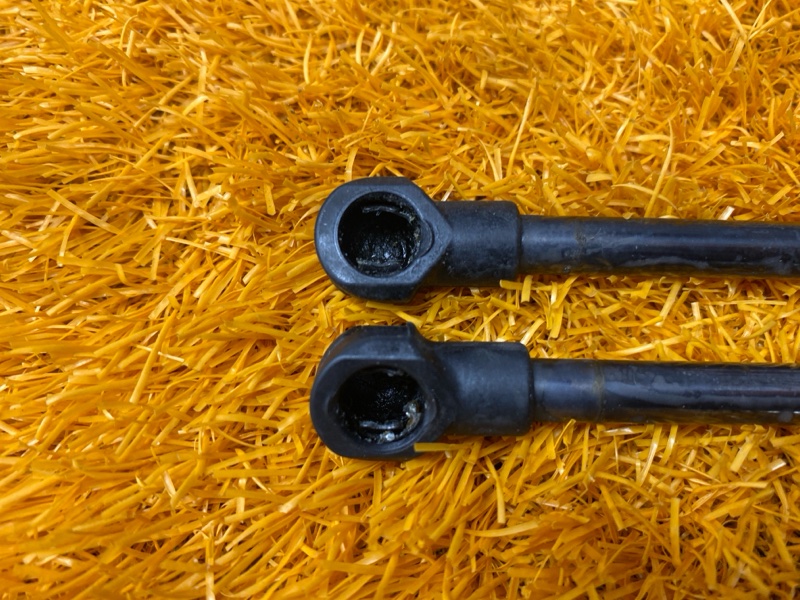 амортизатор капота, 900 рублей, Красноярск