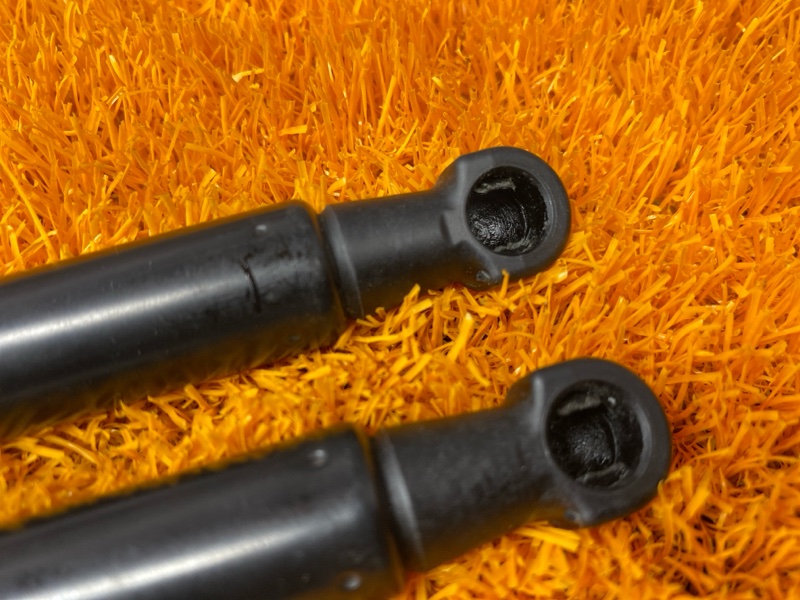 амортизатор капота, 900 рублей, Красноярск