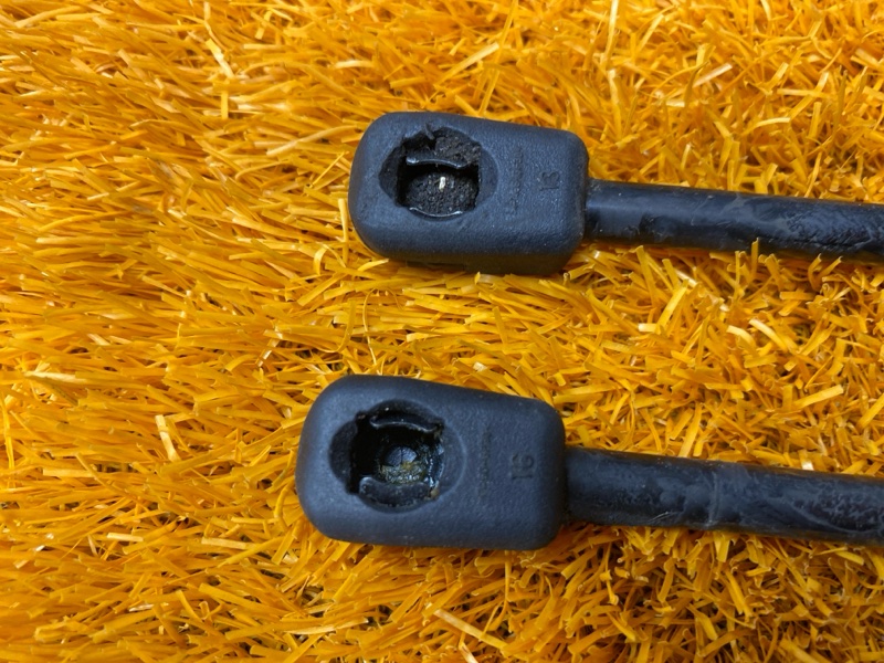 амортизатор капота, 500 рублей, Красноярск