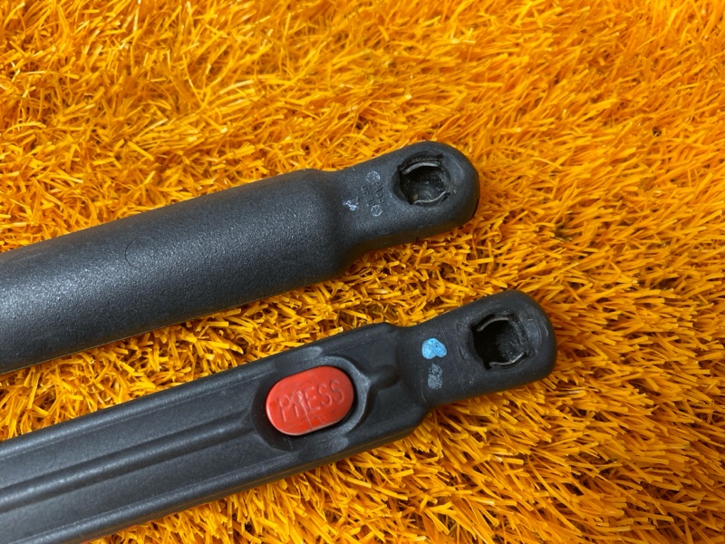 амортизатор капота, 3500 рублей, Красноярск