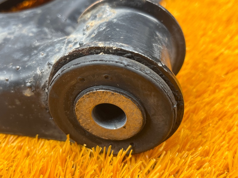 Рычаг подвески нижний, 2000 рублей, Красноярск