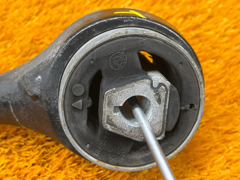 Рычаг подвески нижний, 1000 рублей, Красноярск