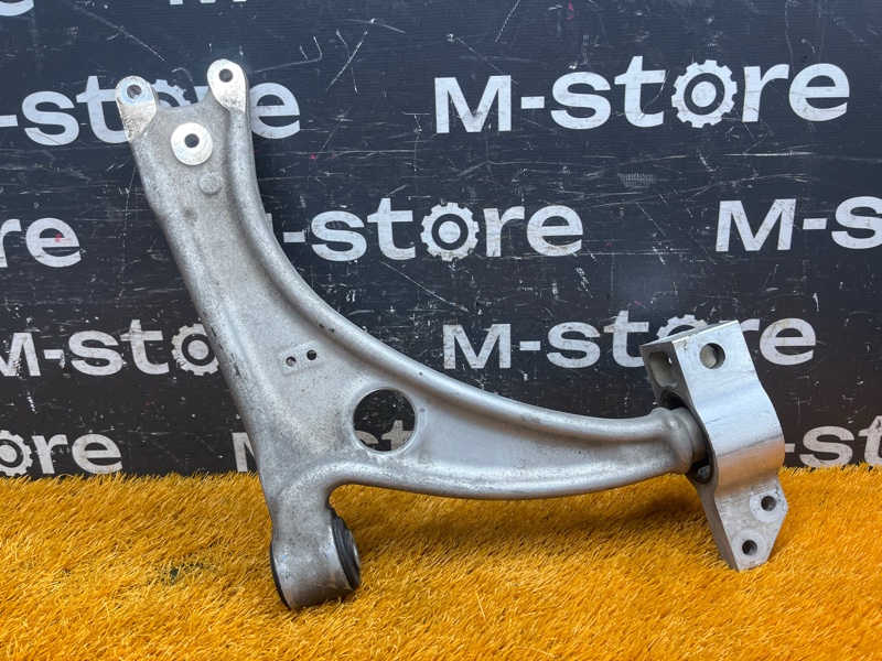 Рычаг подвески нижний, 2500 рублей, Красноярск